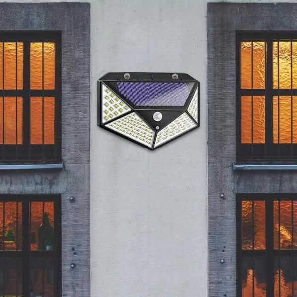 Solarni Zidni Reflektor sa senzorom pokreta